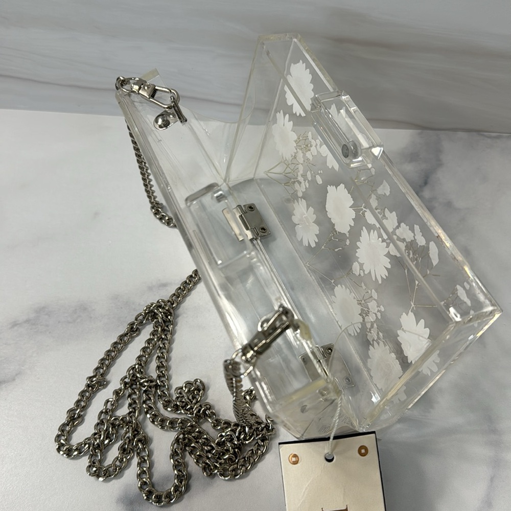 Daisies acrylic transparent lucite box clutch with silver chain strap🌼 - Picture 6 of 15